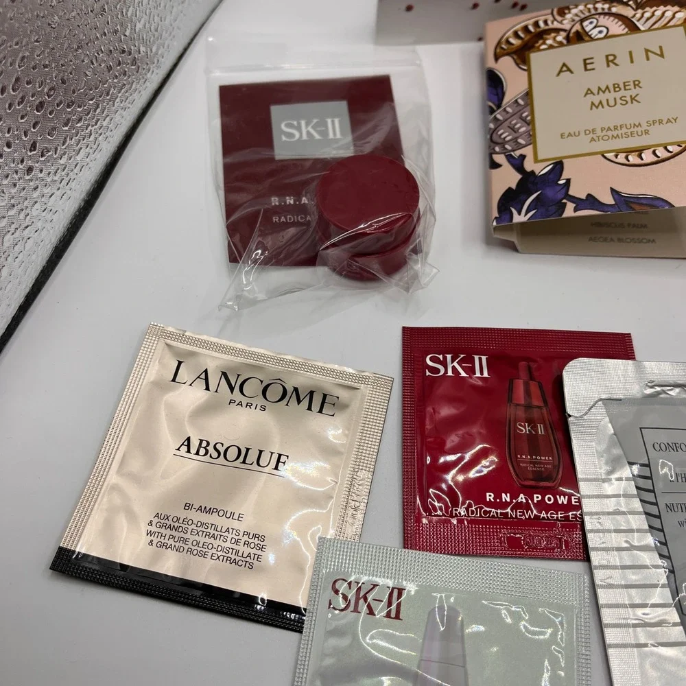 15‎ Sample Pack Assortment Lancome La Mer Guerlain Sisley AERIN Mashbox Clarins